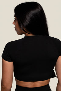 SIGNATURE SEAMLESS CROP TOP - BLACK
