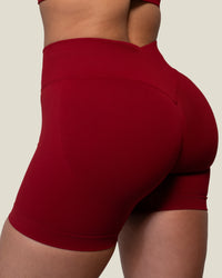 AURA SHORTS - BURGUNDY